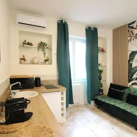 Lägenhet Milanrentals - Rainforest *
